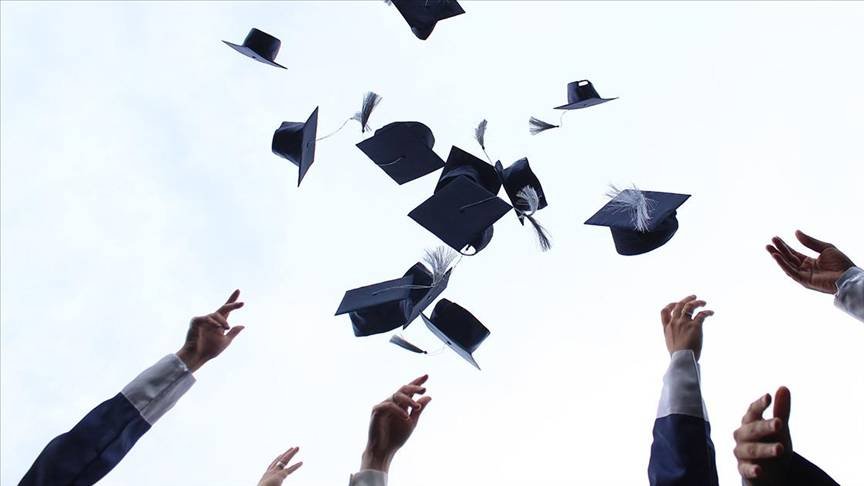 🎓 Üniversiteyi 3 Yılda Bitirme Dönemi Başlıyor: YÖK ve Cumhurbaşkanı Erdoğan’dan Ortak Açıklama